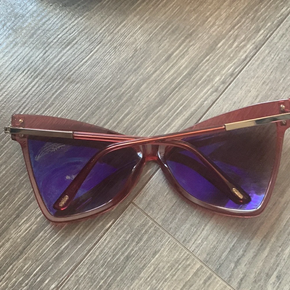 Tom ford Tallulah Pink butterfly - Picture 3 of 6